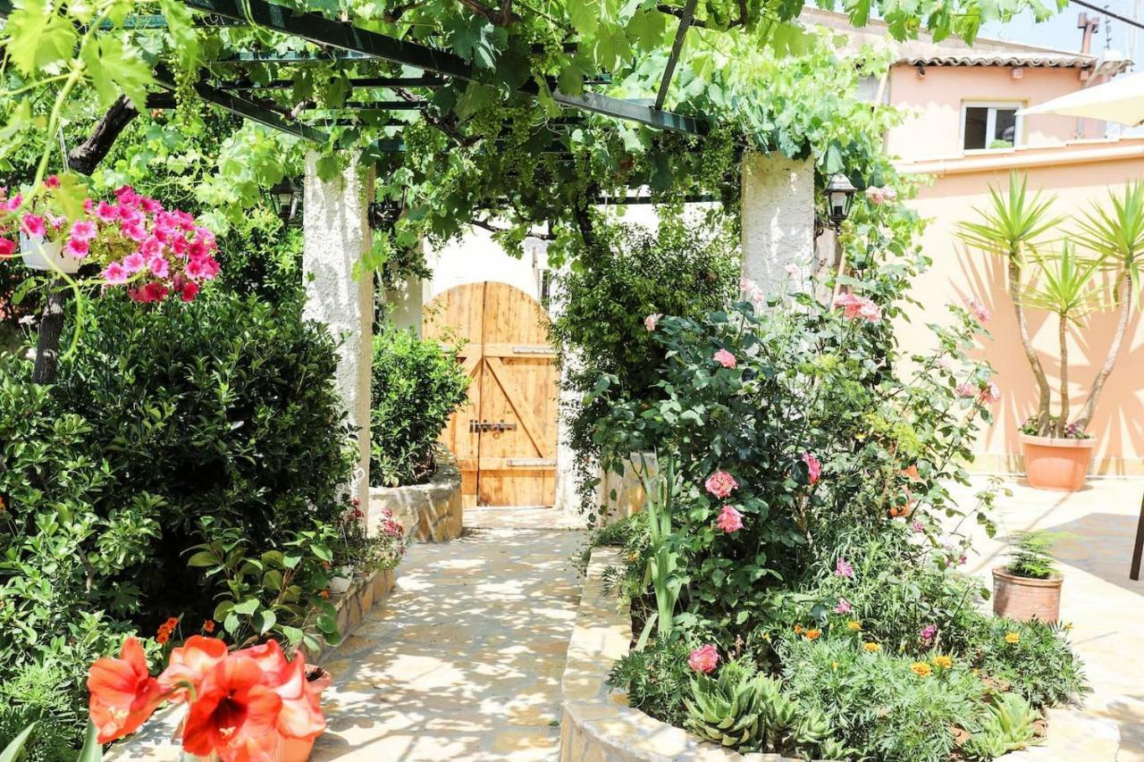 Gasthaus Garden House Kastellani Kastellanoi  Exterior foto